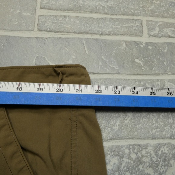 Duluth Trading Co Cargo Pants Size 2XL Beige Cargo Midweight Nylon Quick Dry - Picture 8 of 9